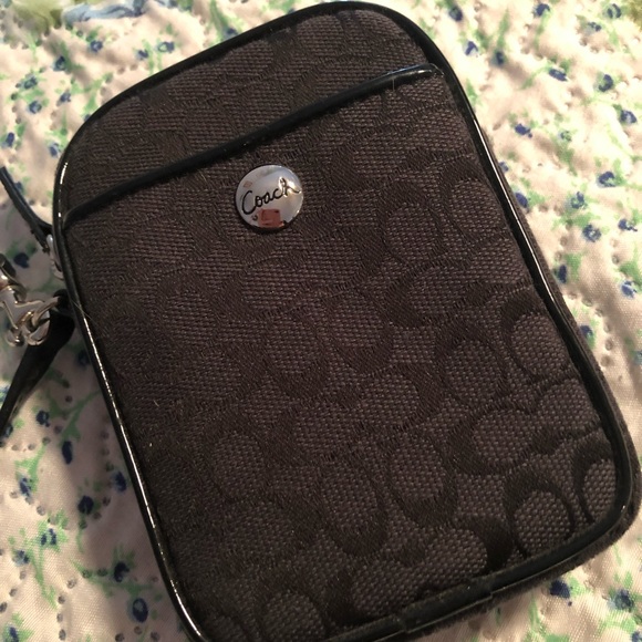 Black on Black Coach wristlet bared used. - Picture 2 of 6